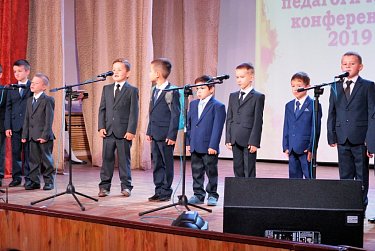 Совещания учителей проходят с участием депутатов